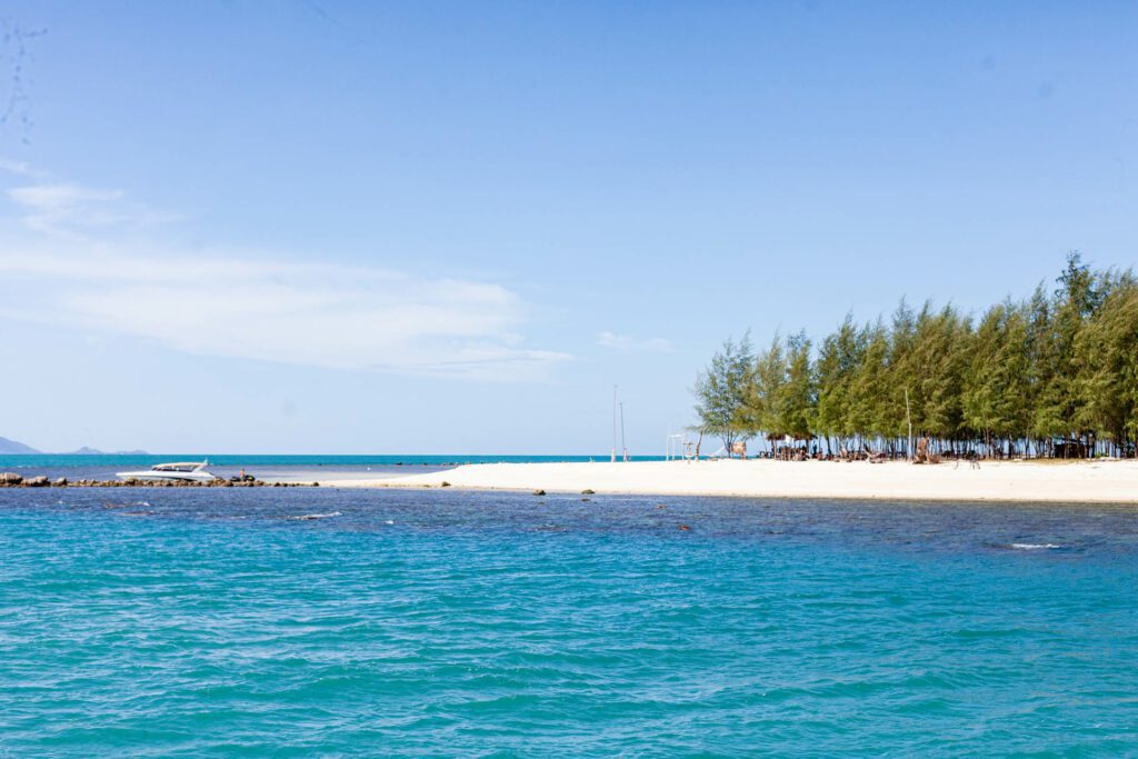 Beach side of Koh Madsum
